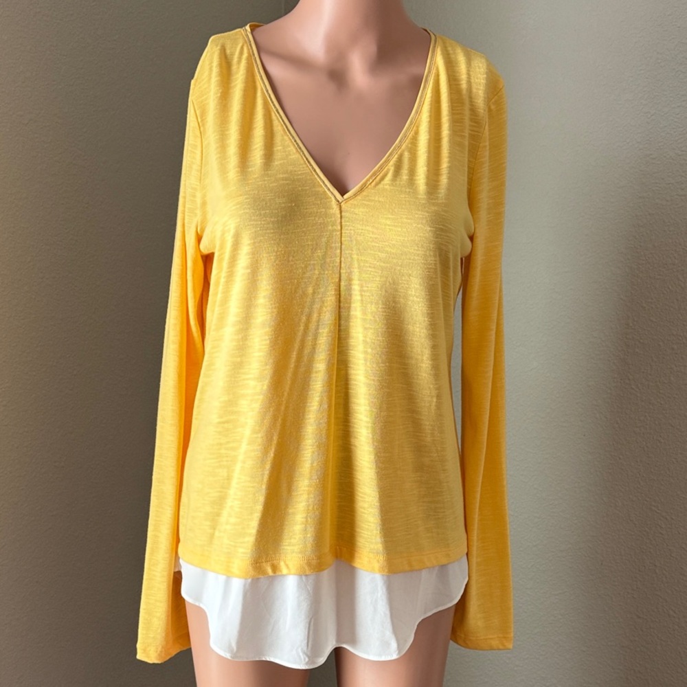WHBM Yellow and White V-Neck Women's Top